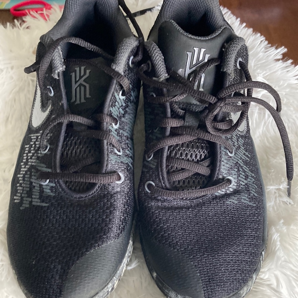 Nike Kylie basketball shoes